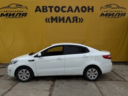 Kia Rio 6-speed 2015