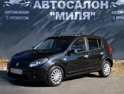 Renault Sandero 2011